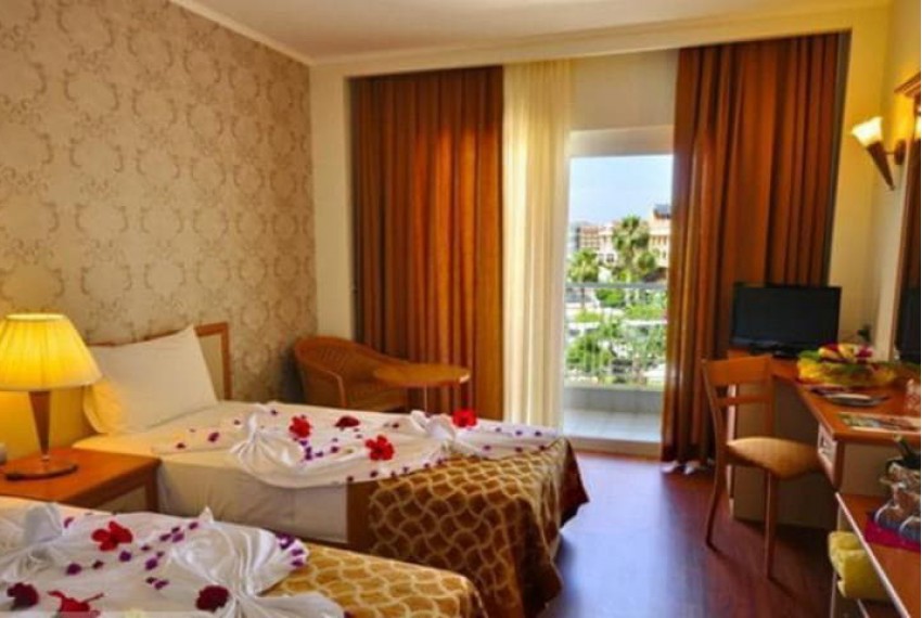 Pine House, 4* Pine House, 4*