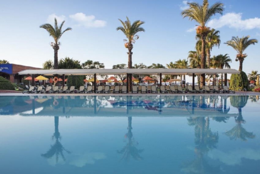 Maritim Pine Beach Resort, 5* Maritim Pine Beach Resort, 5*