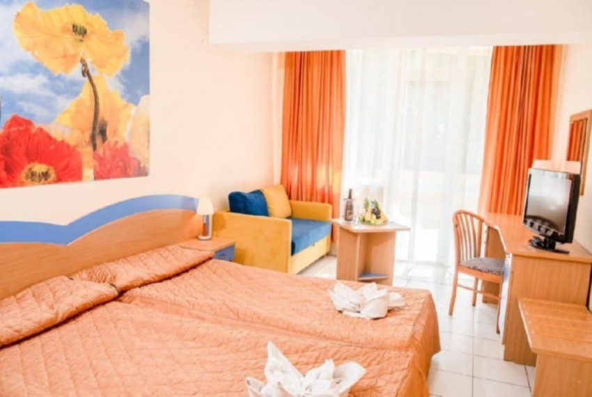 Dolphin Hotel, 4* Dolphin Hotel, 4*