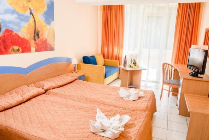Dolphin Hotel, 4* Dolphin Hotel, 4*