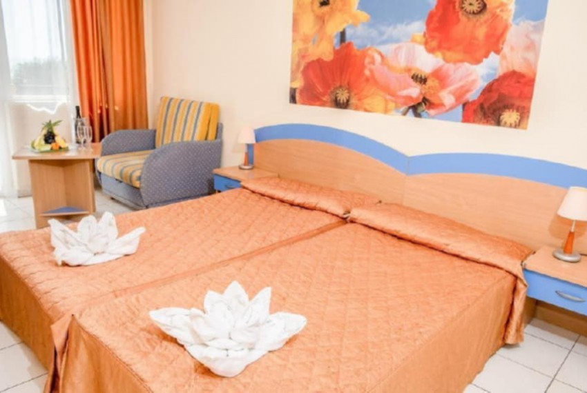 Dolphin Hotel, 4* Dolphin Hotel, 4*