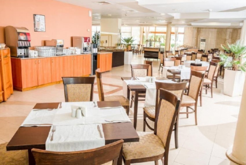 Dolphin Hotel, 4* Dolphin Hotel, 4*