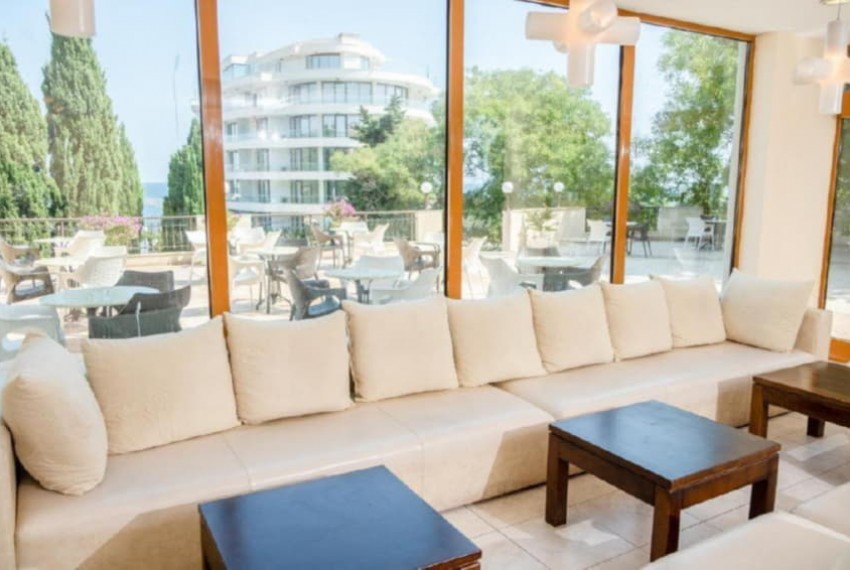 Dolphin Hotel, 4* Dolphin Hotel, 4*