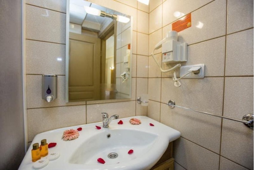 Pera Hotel, 3* Pera Hotel, 3*