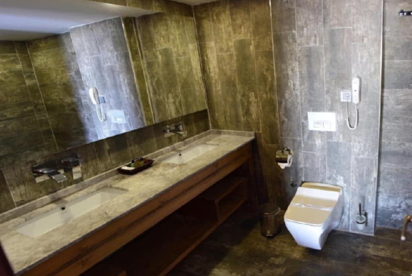 Manas Park Hotel, 5* Manas Park Hotel, 5*