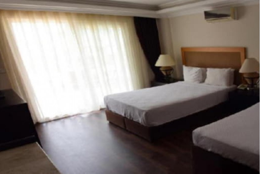 Manas Park Hotel, 5* Manas Park Hotel, 5*