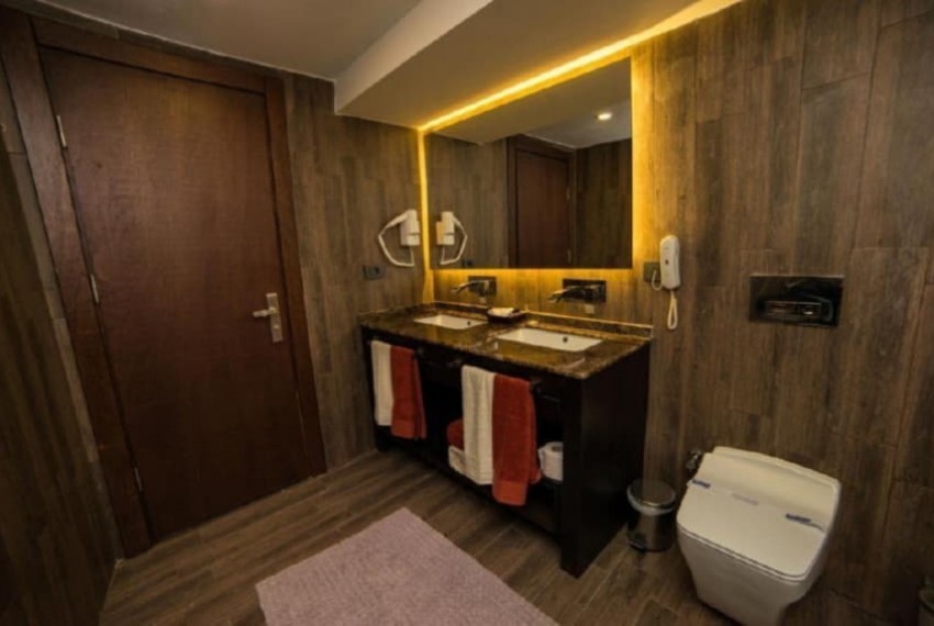 Manas Park Hotel, 5* Manas Park Hotel, 5*