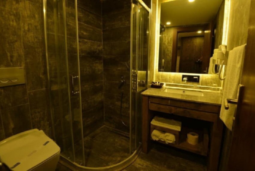 Manas Park Hotel, 5* Manas Park Hotel, 5*