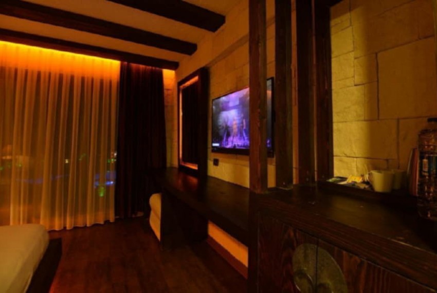 Manas Park Hotel, 5* Manas Park Hotel, 5*