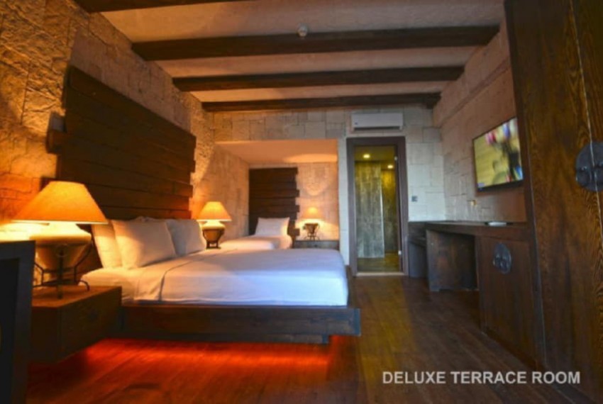 Manas Park Hotel, 5* Manas Park Hotel, 5*
