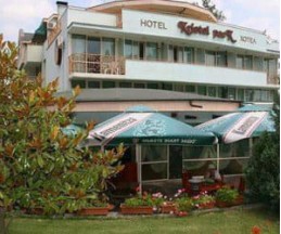 Kristel Park, 3*