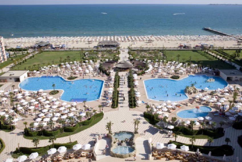 Dit Majestic Beach Resort, 4* Dit Majestic Beach Resort, 4*