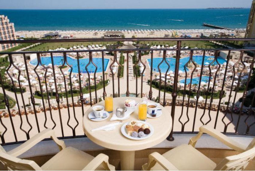 Dit Majestic Beach Resort, 4* Dit Majestic Beach Resort, 4*