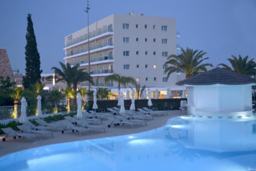 Sunrise Gardens Aparthotel, 3* Sunrise Gardens Aparthotel, 3*