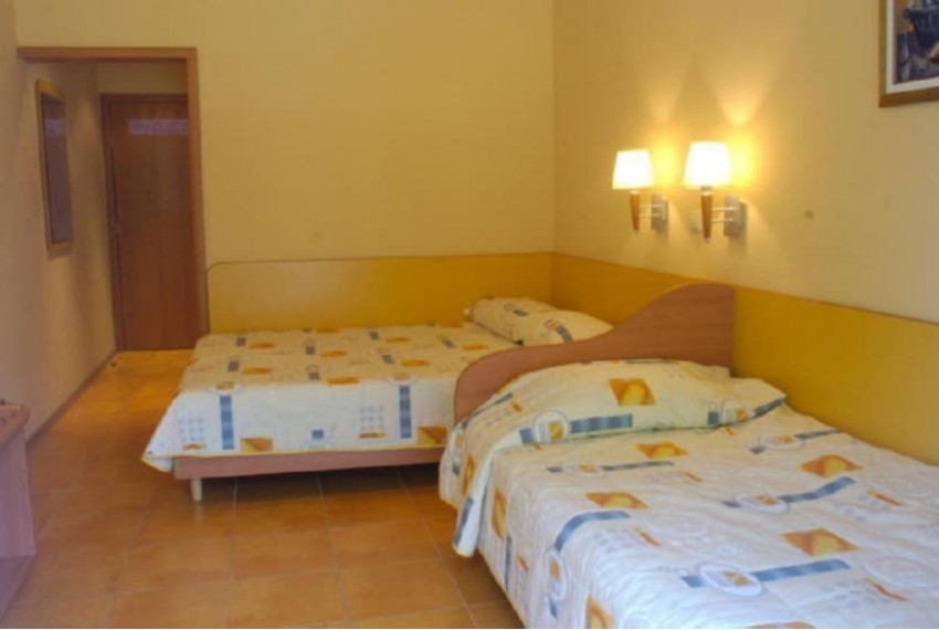 Hotel .com, 3* Hotel .com, 3*