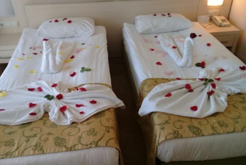 Mom's Hotel, 3* Mom's Hotel, 3*
