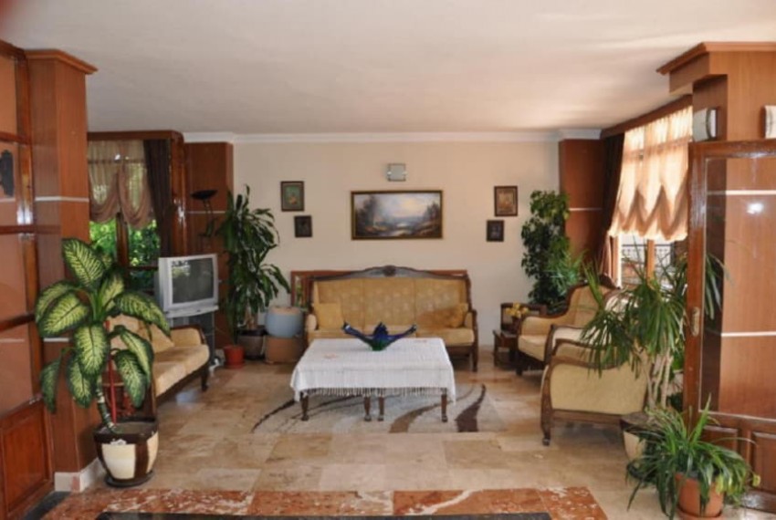 Mom's Hotel, 3* Mom's Hotel, 3*