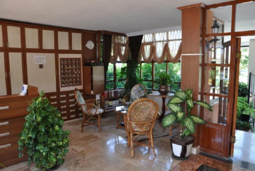 Mom's Hotel, 3* Mom's Hotel, 3*