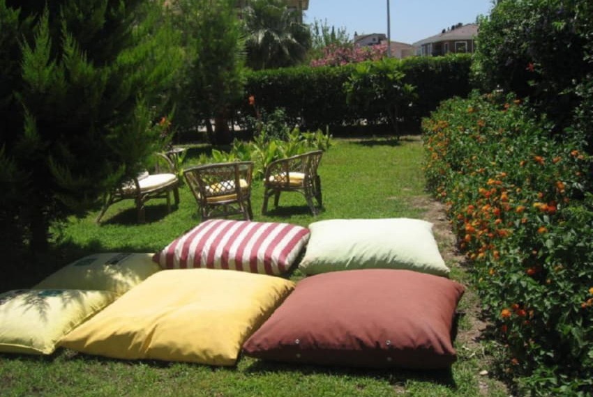 Mom's Hotel, 3* Mom's Hotel, 3*