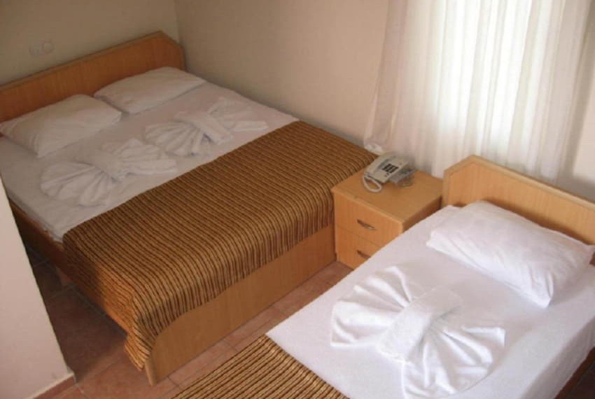 Mom's Hotel, 3* Mom's Hotel, 3*