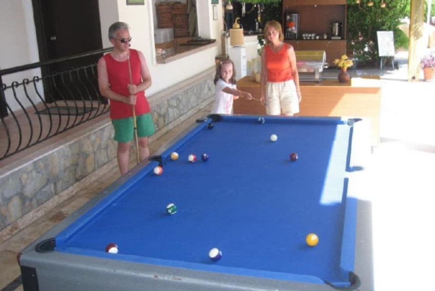 Mom's Hotel, 3* Mom's Hotel, 3*