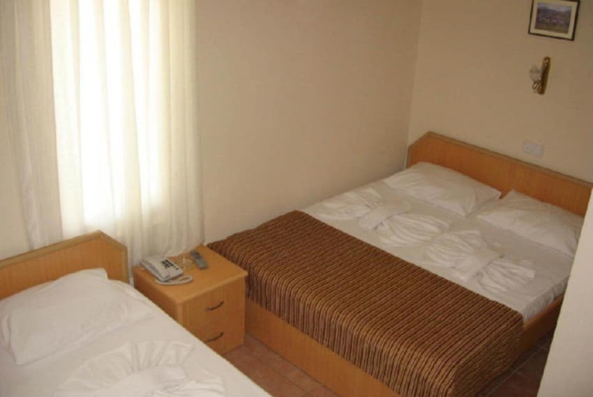 Mom's Hotel, 3* Mom's Hotel, 3*