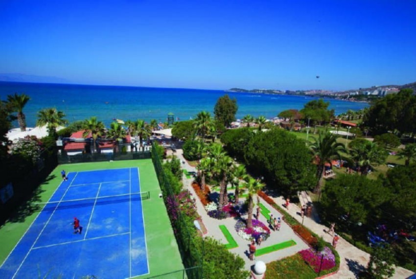 Batihan Beach Resort & Spa, 4* Batihan Beach Resort & Spa, 4*