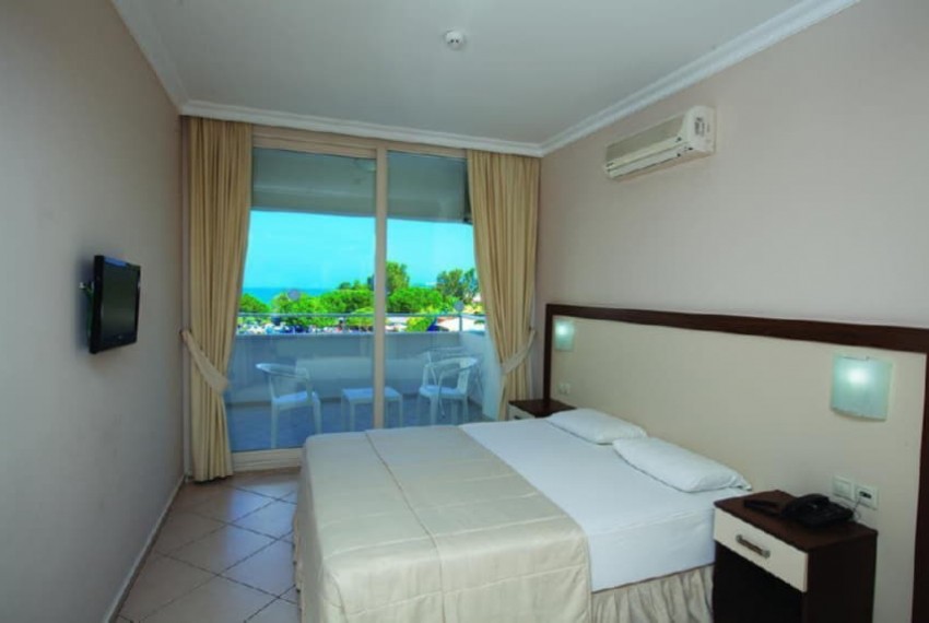 Batihan Beach Resort & Spa, 4* Batihan Beach Resort & Spa, 4*