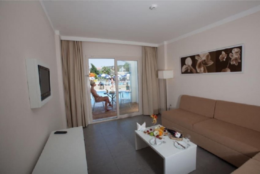 Batihan Beach Resort & Spa, 4* Batihan Beach Resort & Spa, 4*