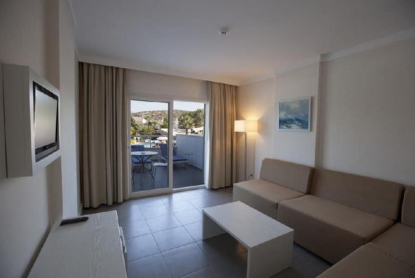 Batihan Beach Resort & Spa, 4* Batihan Beach Resort & Spa, 4*