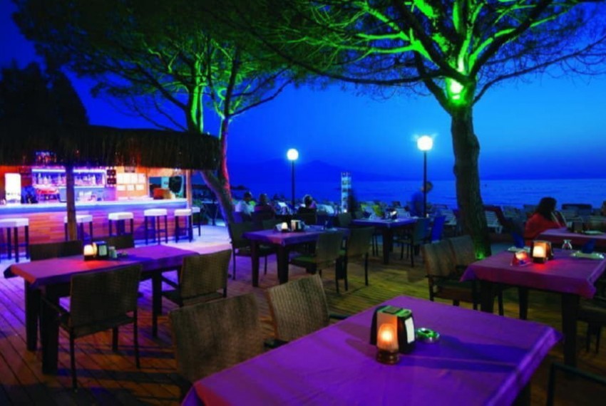 Batihan Beach Resort & Spa, 4* Batihan Beach Resort & Spa, 4*