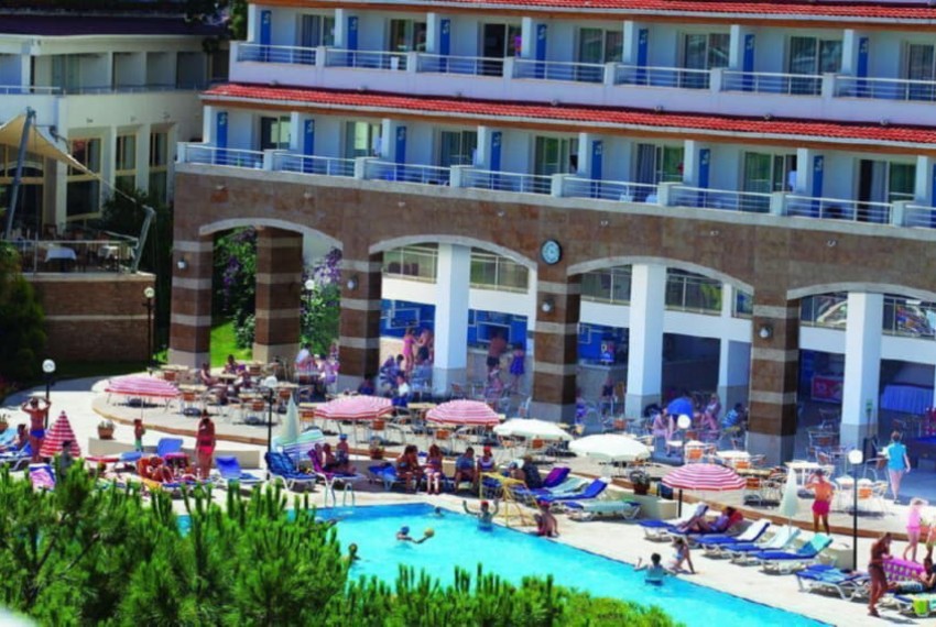 Batihan Beach Resort & Spa, 4* Batihan Beach Resort & Spa, 4*