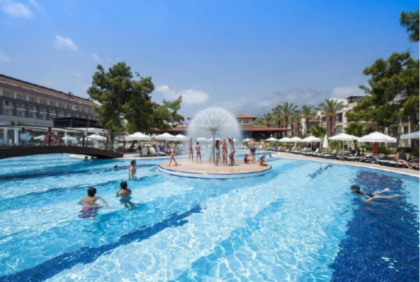 Crystal Aura Beach Resort & Spa, 5* Crystal Aura Beach Resort & Spa, 5*