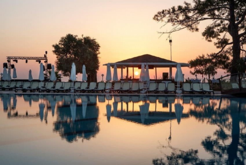 Crystal Aura Beach Resort & Spa, 5* Crystal Aura Beach Resort & Spa, 5*