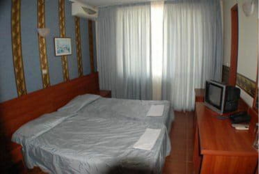 Lotos, 3* Lotos, 3*