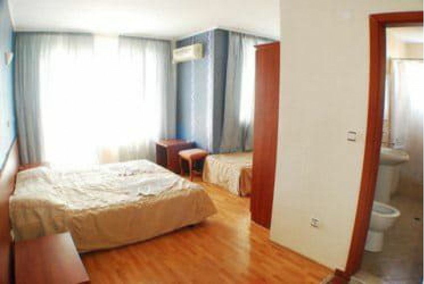 Lotos, 3* Lotos, 3*