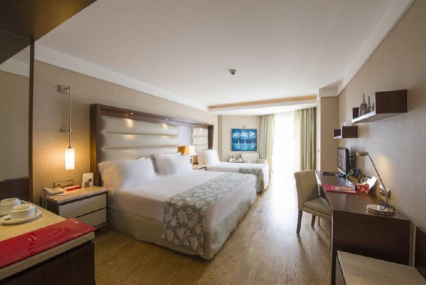 Ramada Plaza, 5* Ramada Plaza, 5*