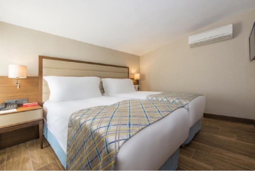 Ramada Plaza, 5* Ramada Plaza, 5*