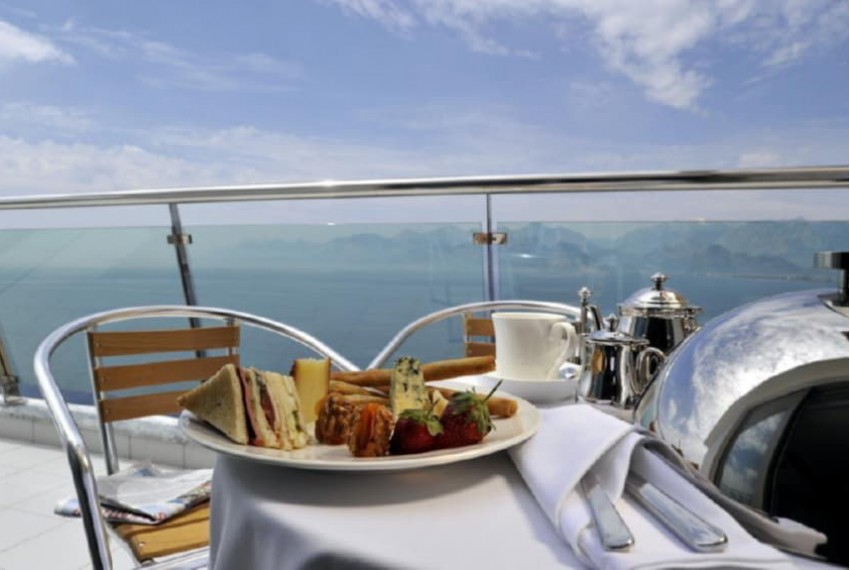 Ramada Plaza, 5* Ramada Plaza, 5*