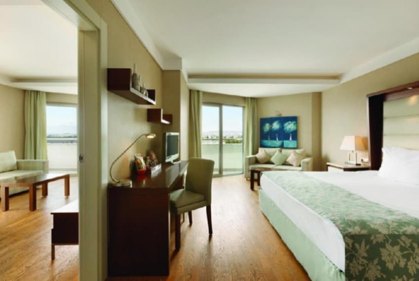Ramada Plaza, 5* Ramada Plaza, 5*
