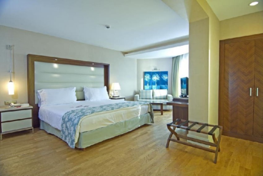 Ramada Plaza, 5* Ramada Plaza, 5*