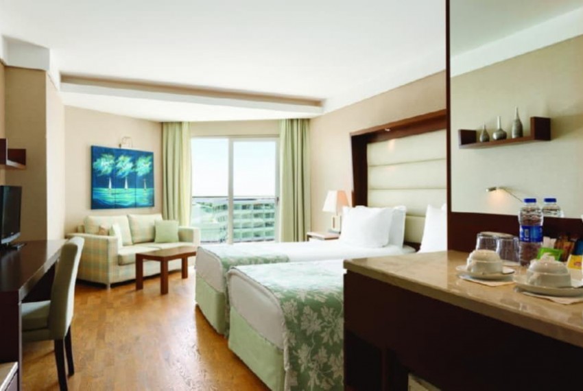 Ramada Plaza, 5* Ramada Plaza, 5*