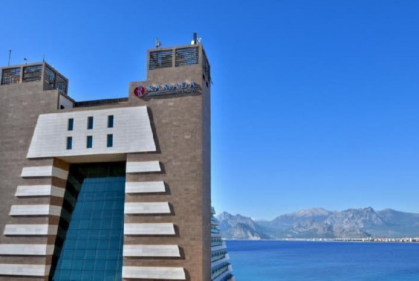 Ramada Plaza, 5* Ramada Plaza, 5*