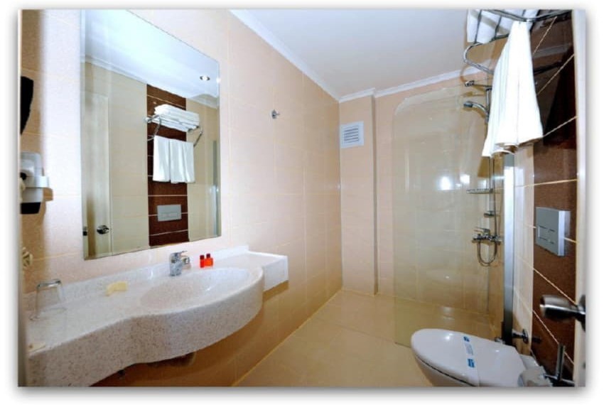 Mesut Hotel, 4* Mesut Hotel, 4*