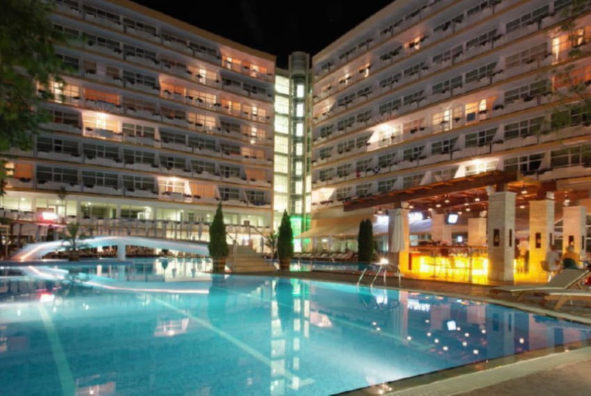 Grand Hotel Oasis (ex. Oasis Sunny Beach), 4* Grand Hotel Oasis (ex. Oasis Sunny Beach), 4*