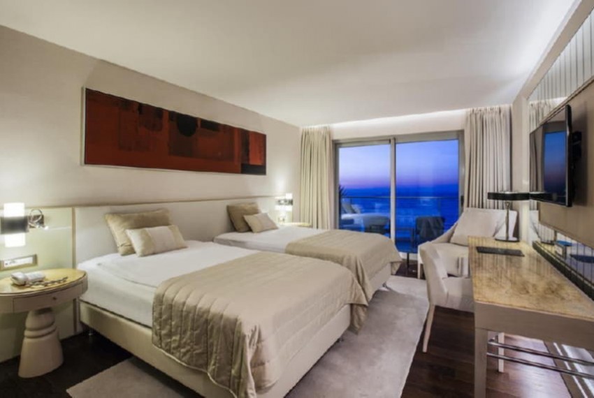 Charisma Hotel, 5* Charisma Hotel, 5*