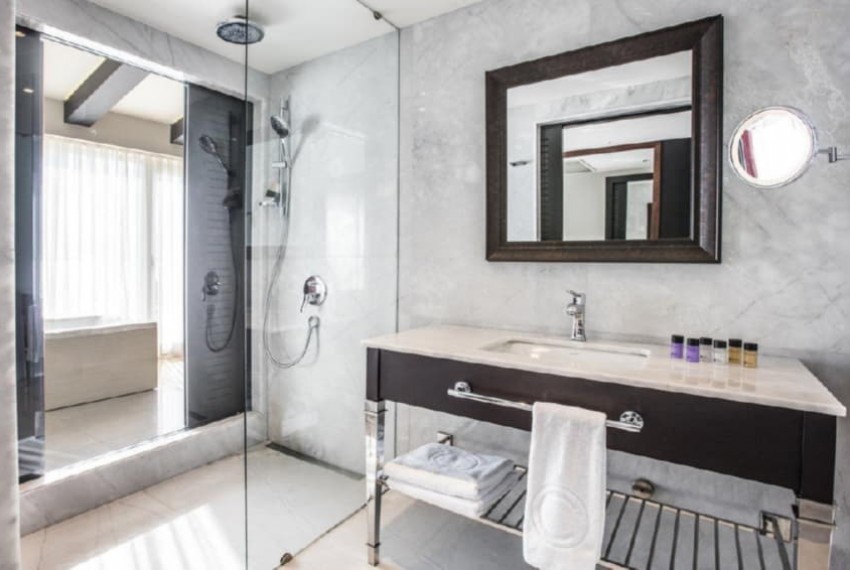 Charisma Hotel, 5* Charisma Hotel, 5*