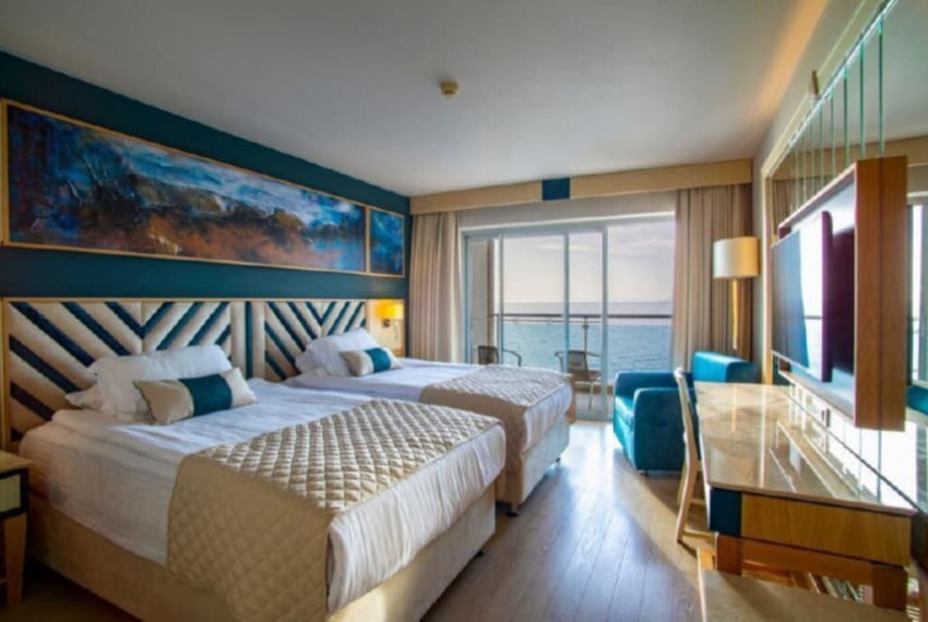 Charisma Hotel, 5* Charisma Hotel, 5*
