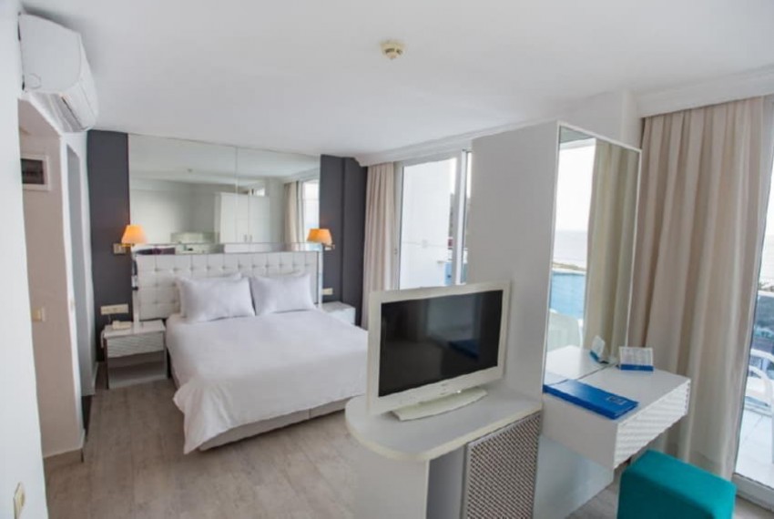 Le Bleu Hotel & Spa (ex. Noa Hotels Kusadasi), 5* Le Bleu Hotel & Spa (ex. Noa Hotels Kusadasi), 5*