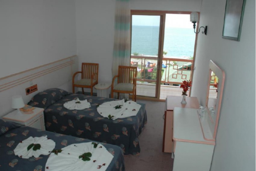 Ceren, 3* Ceren, 3*